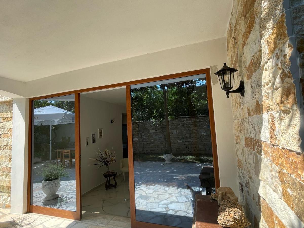 בראט Xho'S Forest Guest House מראה חיצוני תמונה