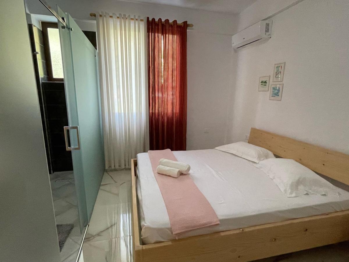 בראט Xho'S Forest Guest House מראה חיצוני תמונה