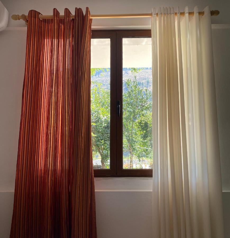 בראט Xho'S Forest Guest House מראה חיצוני תמונה