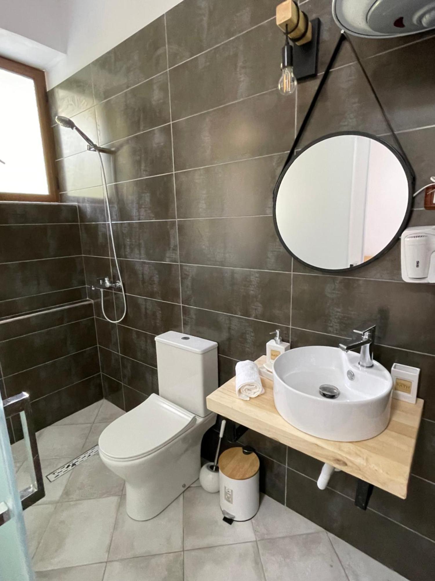 בראט Xho'S Forest Guest House חדר תמונה